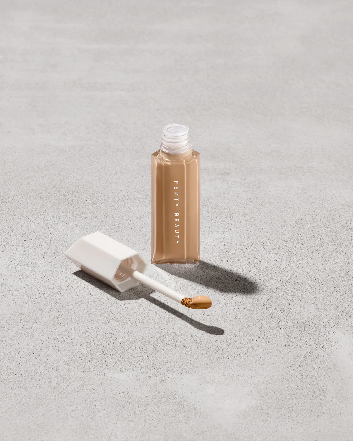 Imagen de portada de Concealer Medium