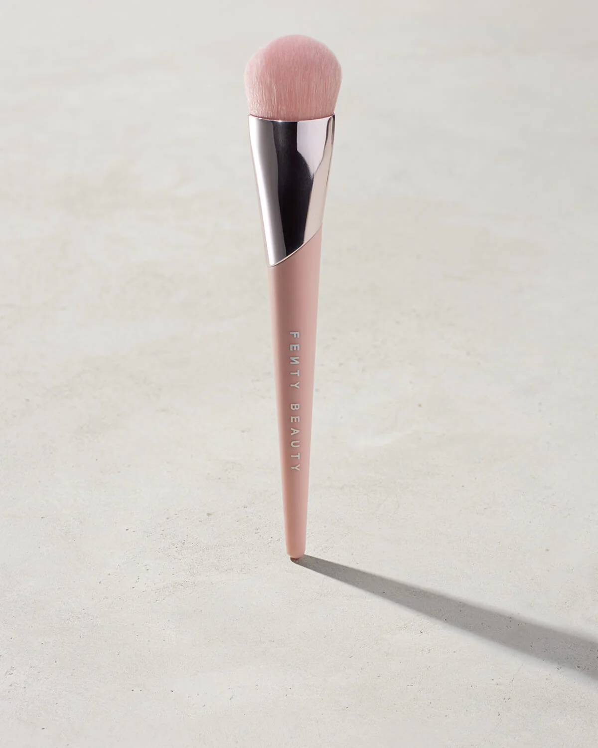 Imagen de portada de Foundation Brush